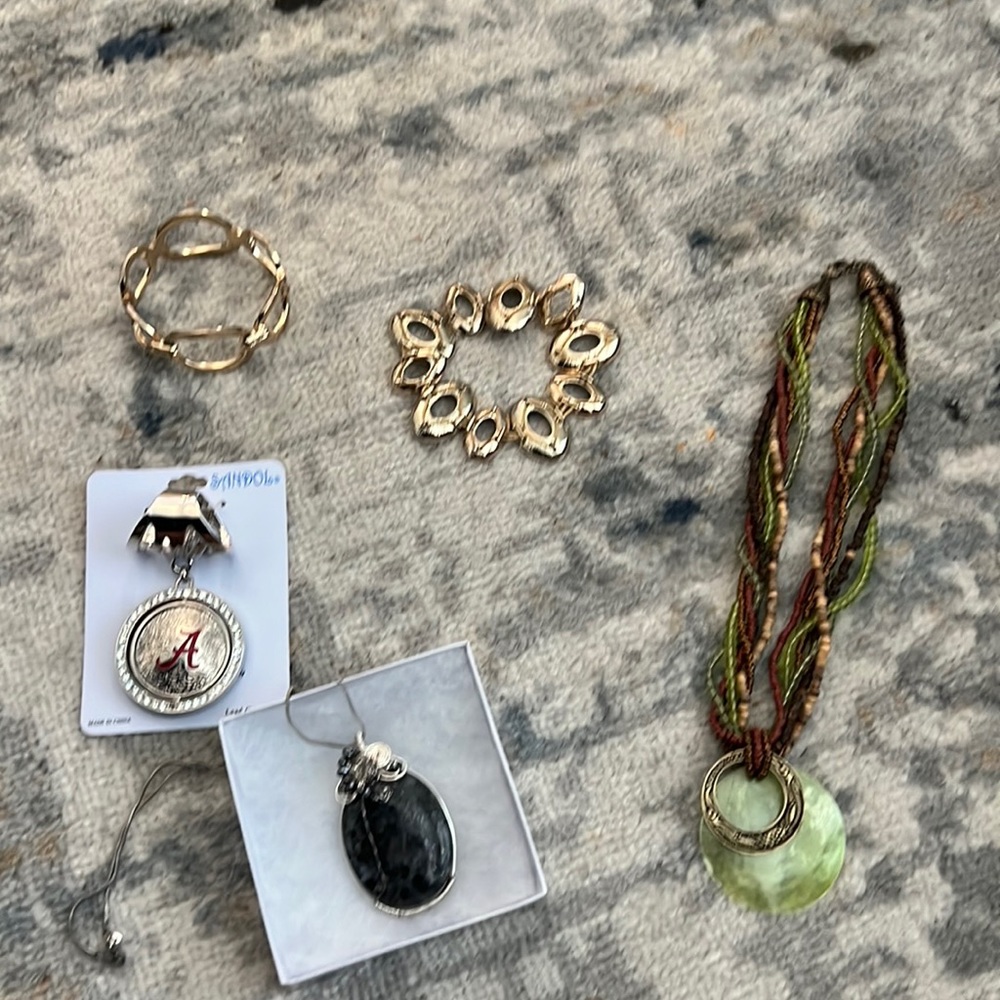 women’s jewelry